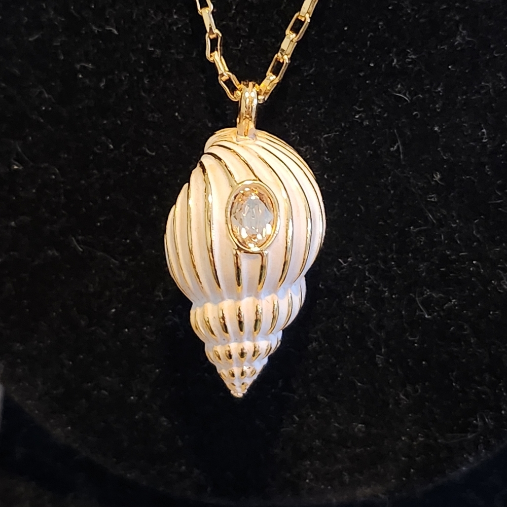 BRIGHTON PARADISE COVE CONCH SEASHELL NECKLACE Swarovski crystal Gold PINK NEW